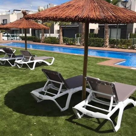 Fun Holiday Apartment Punta Prima Torrevieja Exteriör bild