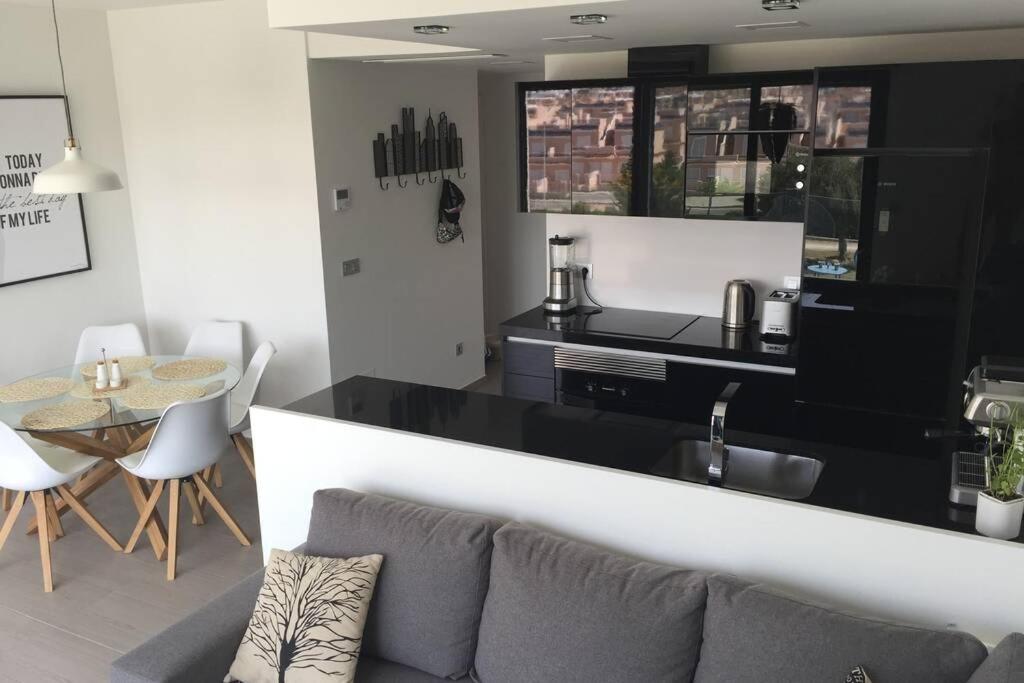 Fun Holiday Apartment Punta Prima Torrevieja Exteriör bild