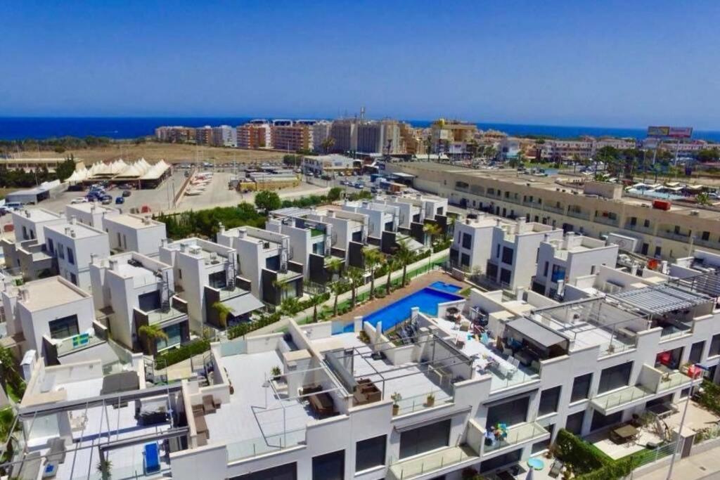 Fun Holiday Apartment Punta Prima Torrevieja Exteriör bild