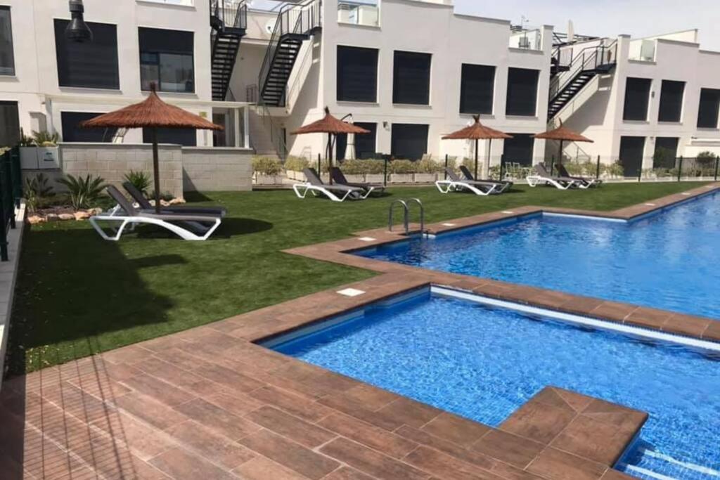 Fun Holiday Apartment Punta Prima Torrevieja Exteriör bild